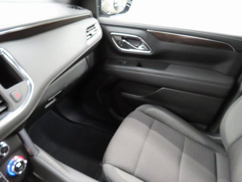 Used 2023 GMC Yukon SLE image 22