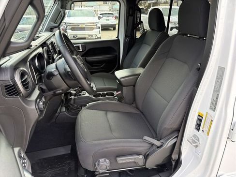 Used 2022 Jeep Wrangler Unlimited Sport AWD/4WD image 13