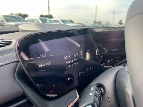 New 2025 Buick Envision Sport Touring image 15