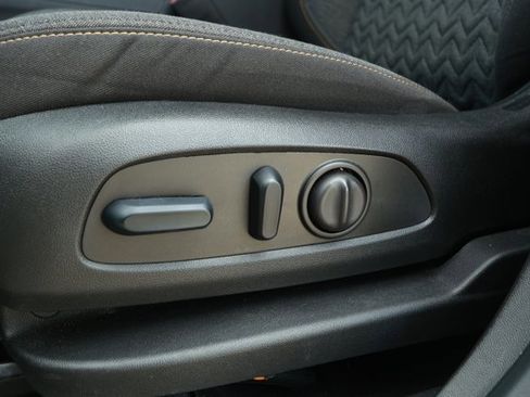 Used 2024 Chevrolet Equinox LT image 21