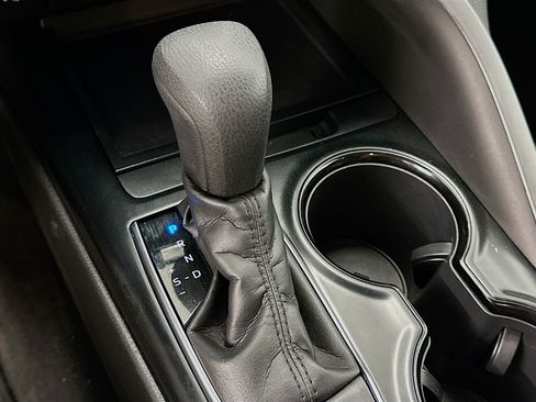 Used 2018 Toyota Camry LE FWD image 24