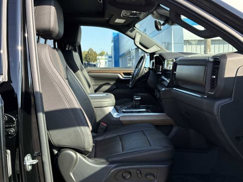 Certified 2022 Chevrolet Silverado 1500 High Country w/ High Country Premium Package image 28