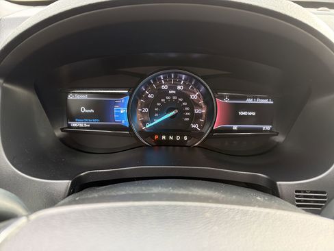 Used 2019 Ford Explorer Limited w/ Ford Safe & Smart Package image 18