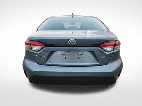 Used 2024 Toyota Corolla LE image 7