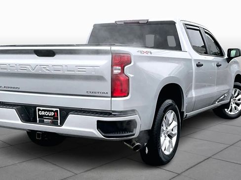Used 2021 Chevrolet Silverado 1500 Custom image 12