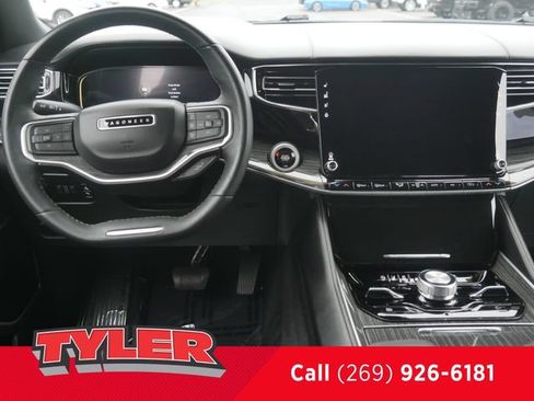 Used 2022 Jeep Wagoneer Series III w/ Premium Group I AWD/4WD image 45