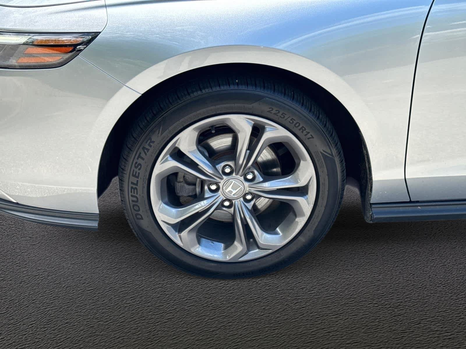 Used 2024 Honda Accord EX image 11