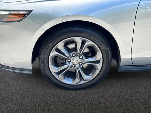 Used 2024 Honda Accord EX image 11