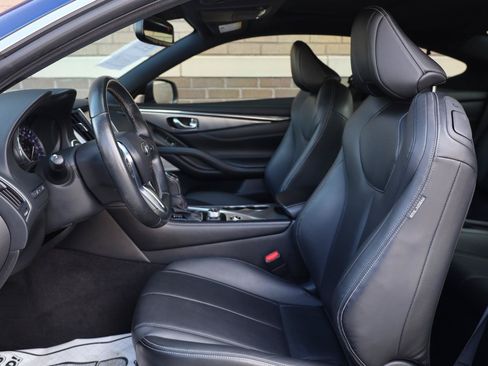 Used 2019 INFINITI Q60 3.0t Luxe w/ Cargo Package RWD image 18