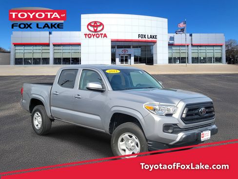 Used 2021 Toyota Tacoma SR image 1