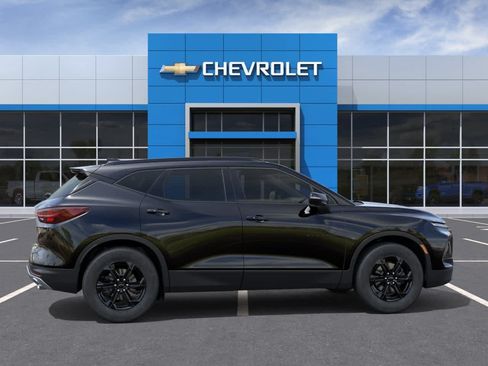 New 2026 Chevrolet Blazer LT w/ Sound & Technology Package AWD/4WD image 5