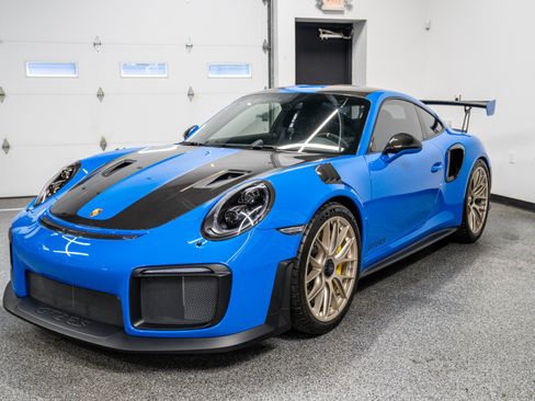 Used 2018 Porsche 911 GT2 RS RWD image 5