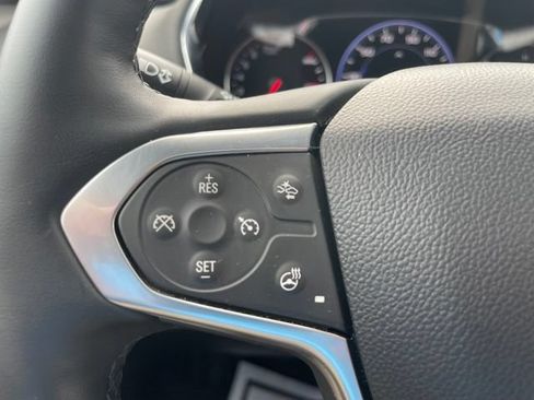 Used 2023 Chevrolet Traverse Premier AWD/4WD image 24