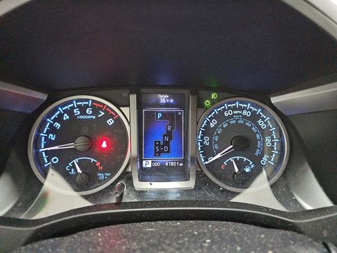 Used 2021 Toyota Tacoma SR5 RWD image 10
