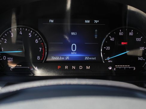 Used 2020 Ford Explorer XLT w/ Equipment Group 202A AWD/4WD image 17