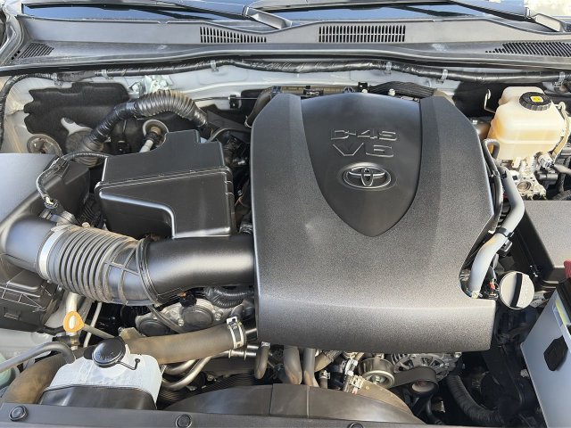 Used 2020 Toyota Tacoma TRD Off-Road w/ Technology Package AWD/4WD image 37