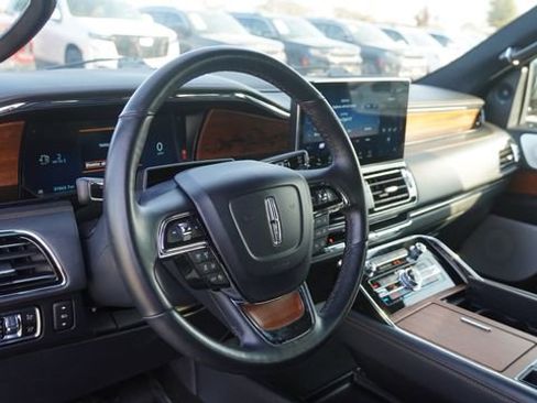 Used 2023 Lincoln Navigator Black Label image 20