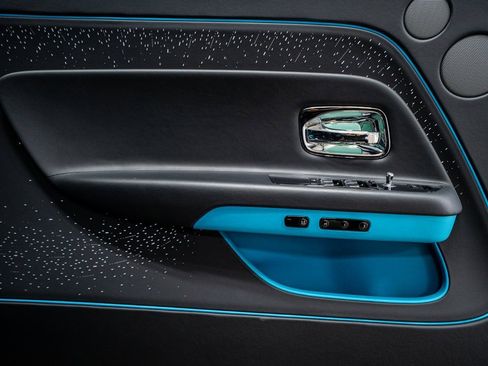 Used 2024 Rolls-Royce Spectre w/ Spectre Launch Package image 47