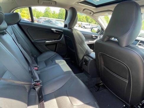 Used 2017 Volvo S60 T5 Dynamic w/ Vision Package FWD image 20