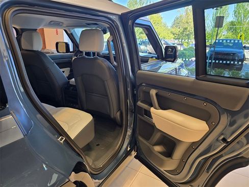 New 2025 Land Rover Defender 110 S image 27
