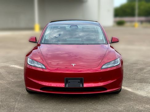 Used 2025 Tesla Model 3 RWD image 4