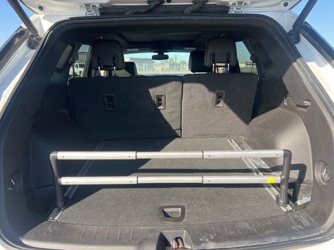 Used 2019 Chevrolet Blazer RS w/ Sun and Wheels Package FWD image 6