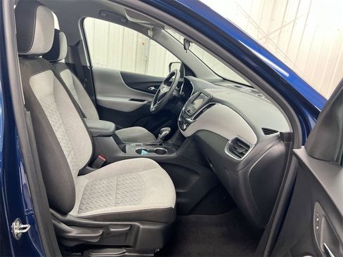Used 2022 Chevrolet Equinox LS image 21