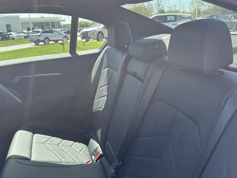New 2026 BMW 530i xDrive w/ Premium Package AWD/4WD image 28