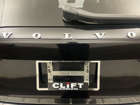 Used 2023 Volvo V90 B6 Cross Country Ultimate AWD/4WD image 26