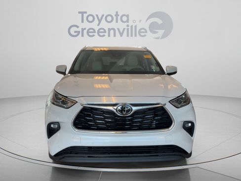 Used 2023 Toyota Highlander Limited AWD/4WD image 9