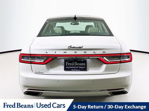 Certified 2020 Lincoln Continental Standard w/ Premium Package image 6