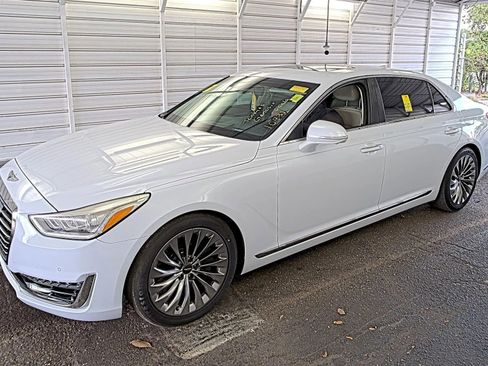Used 2018 Genesis G90 3.3T Premium RWD image 1