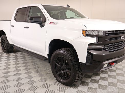 Used 2021 Chevrolet Silverado 1500 LT Trail Boss w/ Convenience Package II AWD/4WD image 1