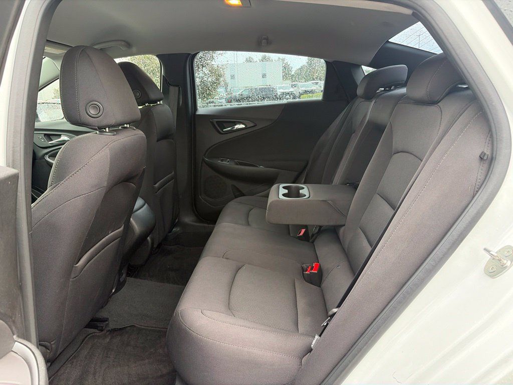 Used 2017 Chevrolet Malibu LS FWD image 35
