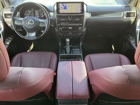 Used 2023 Lexus GX 460 Premium image 11