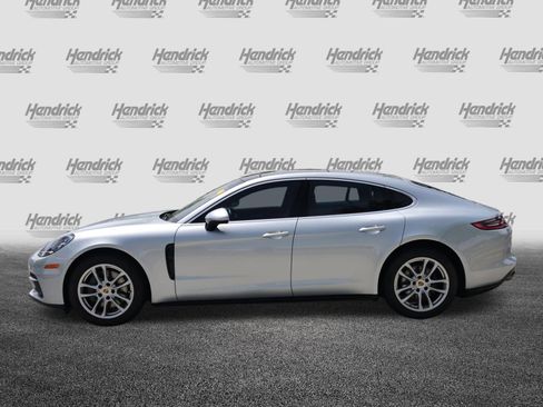 Used 2017 Porsche Panamera 4S image 6