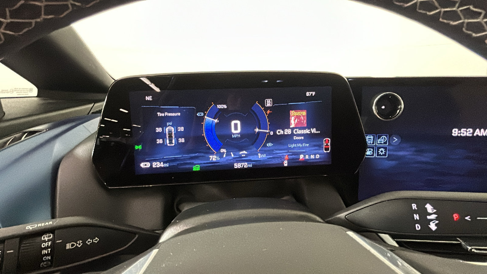 Used 2024 Chevrolet Equinox EV LT FWD image 21