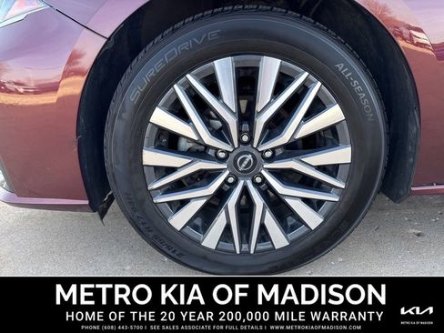 Used 2023 Nissan Altima 2.5 SV FWD image 10