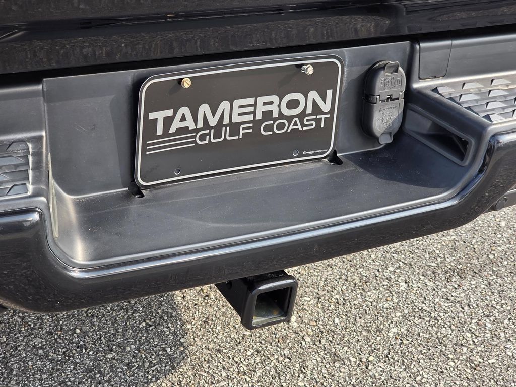 Used 2022 RAM 1500 Laramie w/ Laramie Southwest Edition AWD/4WD image 34