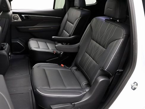 New 2026 Buick Enclave Avenir w/ Super Cruise Package image 11