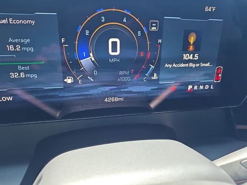 Used 2026 Chevrolet Traverse LT w/ Sun and Wheel Package FWD image 17