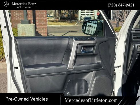 Used 2020 Toyota 4Runner 4WD image 11