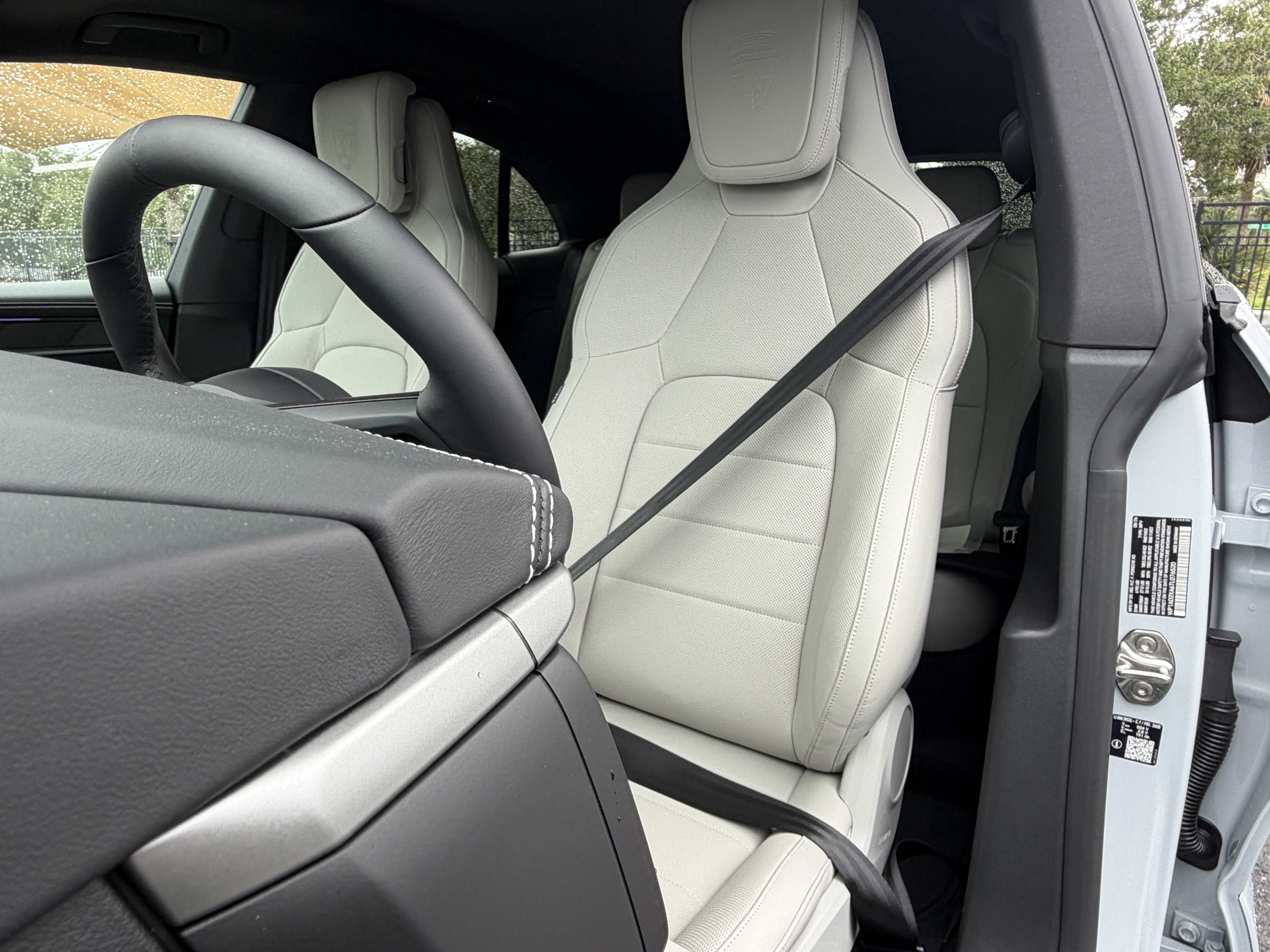 New 2026 Porsche Macan Electric RWD image 5