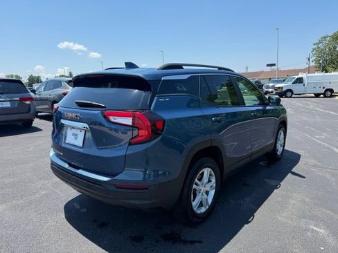 Certified 2024 GMC Terrain SLE w/ Driver Convenience Package FWD image 7