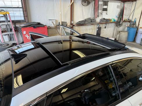 Used 2019 Kia Optima EX w/ EX Premium Package FWD image 26