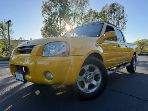 Used 2003 Nissan Frontier S/C AWD/4WD image 1