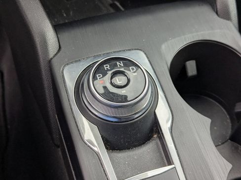 Used 2025 Ford Escape Platinum AWD/4WD image 18
