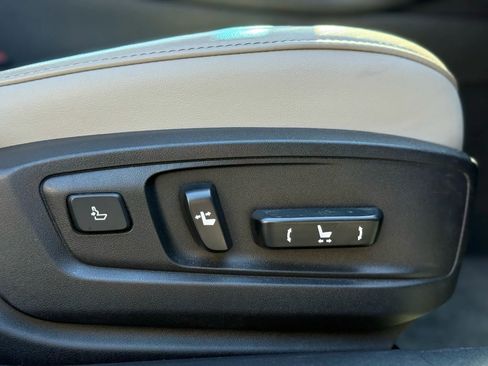 Used 2016 Lexus ES 350 ES 350 Sedan 4D image 29