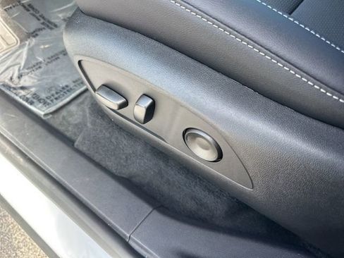 New 2026 Chevrolet Traverse LT w/ Enhanced Driving Package image 13