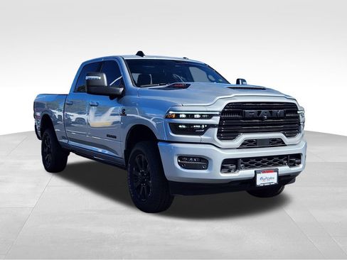 New 2026 RAM 2500 Laramie AWD/4WD image 3